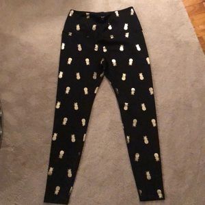 Pineapple High Waisted Midi Legging -Beyond Yoga
